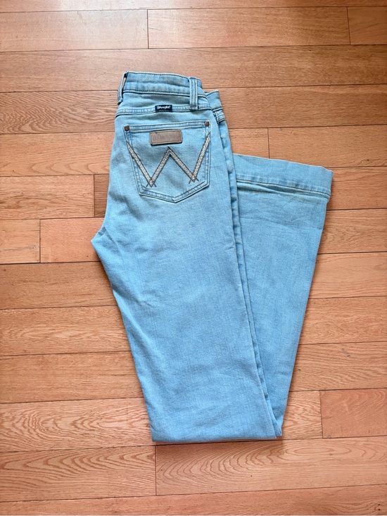 Wrangler Denim - Wrangler Light Blue Straight Leg Women’s Jeans
